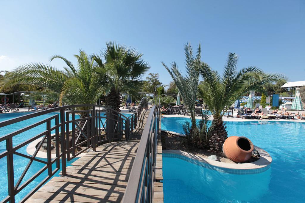 Club Yali Hotels & Resort Gumuldur Bagian luar foto