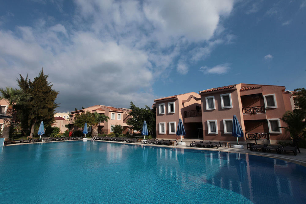 Club Yali Hotels & Resort Gumuldur Bagian luar foto